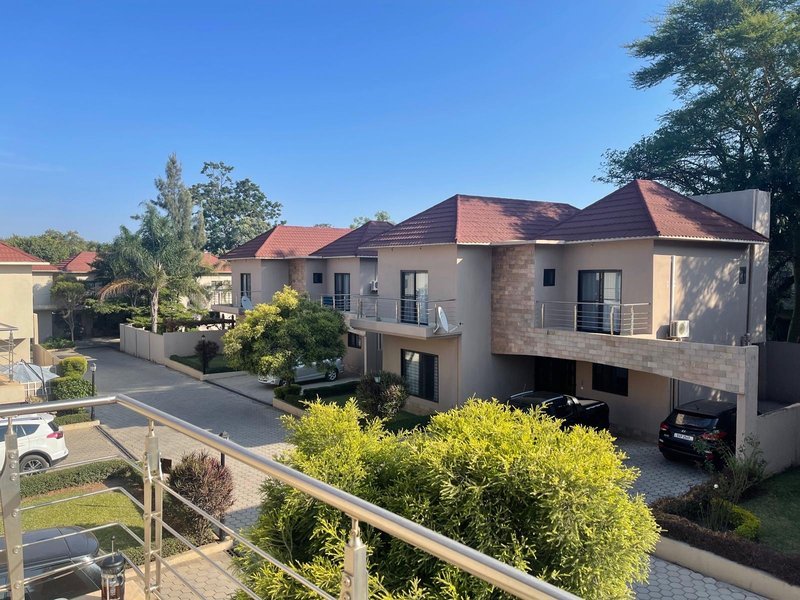 3 Bedroom En-Suite House
