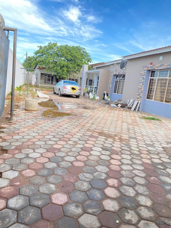 HOUSE FOR RENT