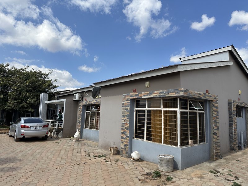 HOUSE FOR RENT