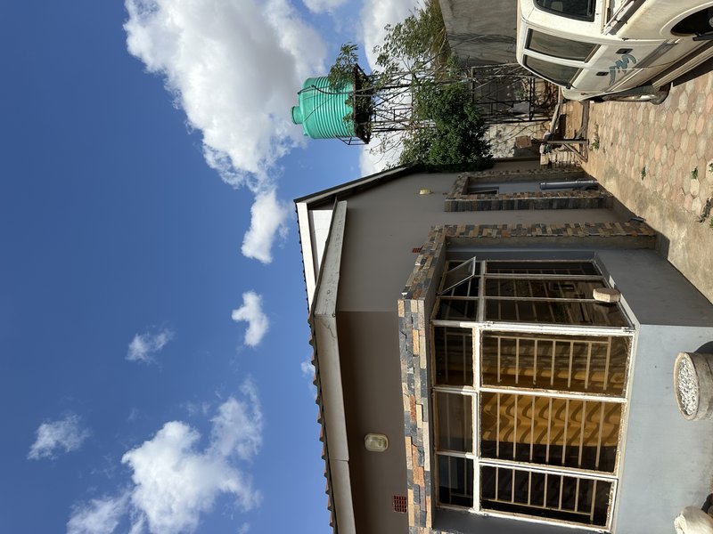 HOUSE FOR RENT