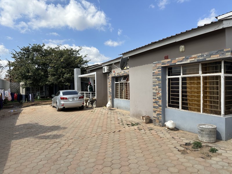 HOUSE FOR RENT