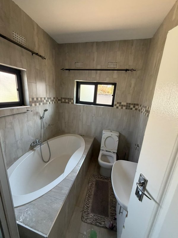 MEANWOOD IBEX|VACANT THREE (3) BED MSC APARTMENT|YARD ONLY 3* UNITS|RENT|K13,000