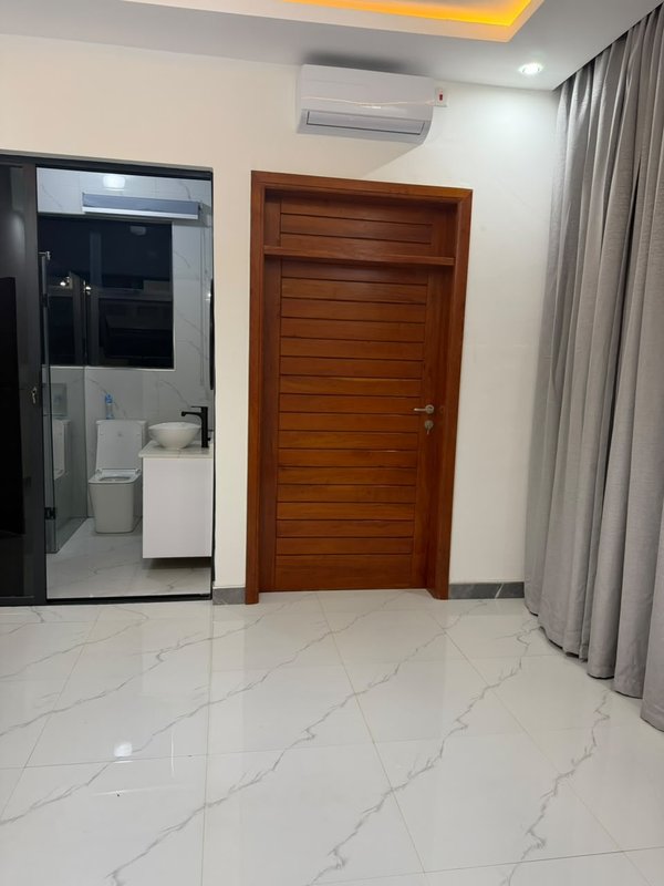 NEW KASAMA|EXQUISITE TWO (2) BED TWO BATH APARTMENT|RENT|K22,000