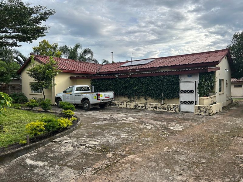 sale:kitwe, riverside