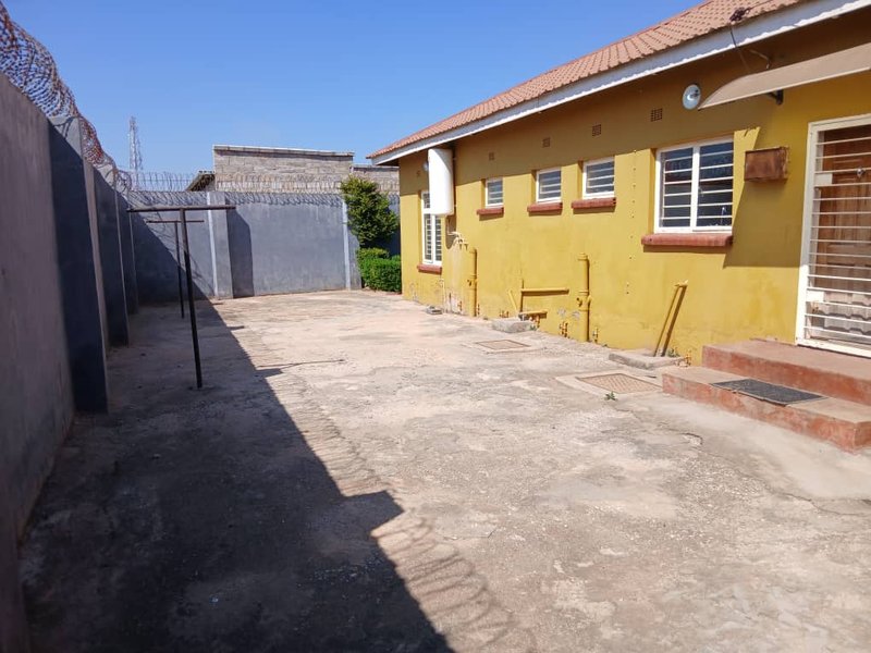 2×2 SEMI- DETACHED HOUSE FOR SALE