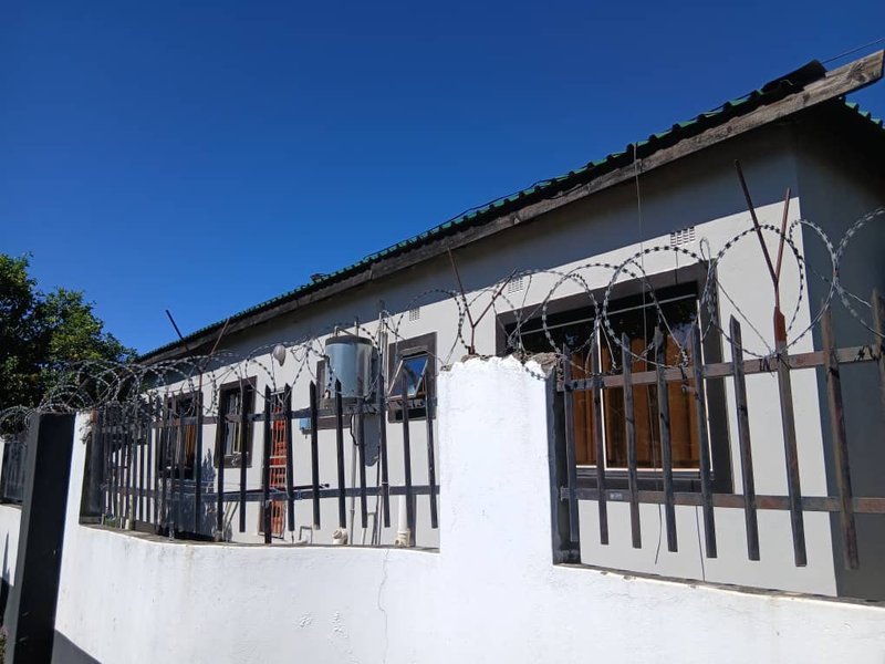 sale:house and flats,olympia behind mansa hill