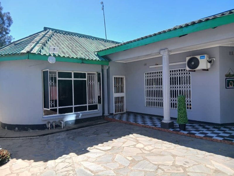 sale:house and flats,olympia behind mansa hill