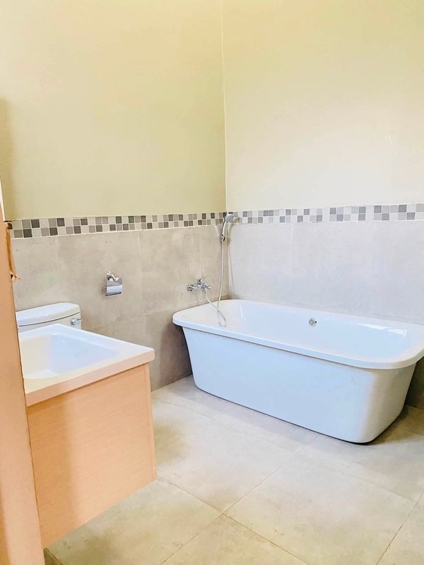 🏡 MODERN 3-BEDROOM TOWNHOUSES FOR RENT IN NEW KASAMA|K28,000