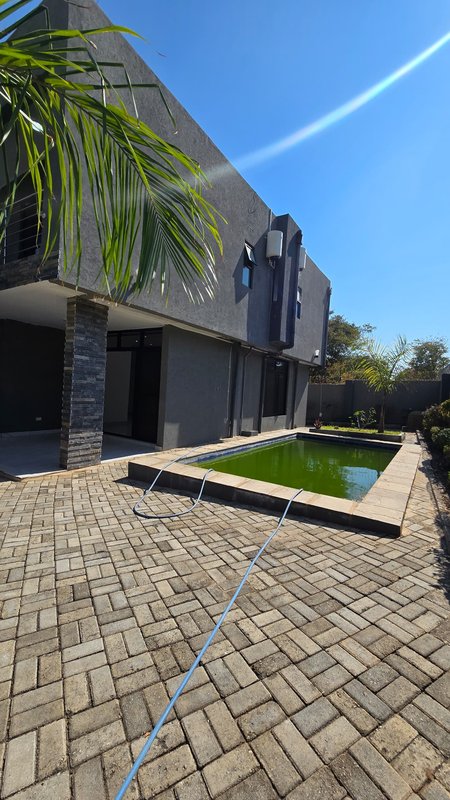 Roma park 3 bedroom all en-suite semi-detached flat for rent with own yard & swimming pool