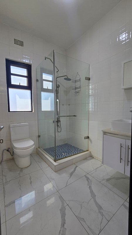 Roma park 3 bedroom all en-suite semi-detached flat for rent with own yard & swimming pool