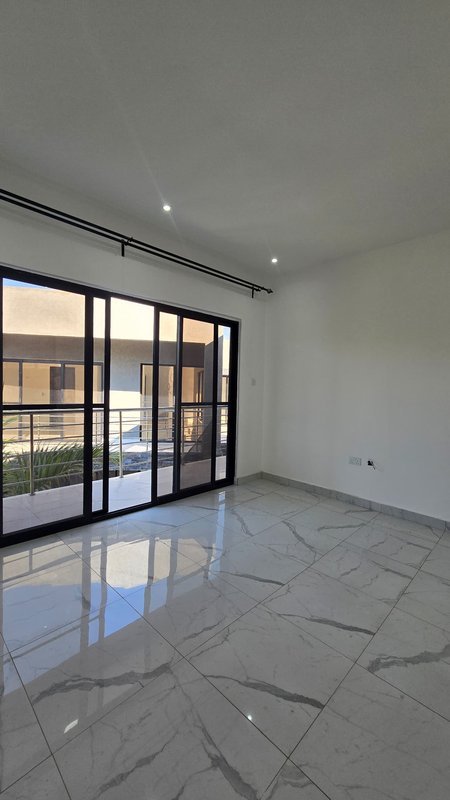 Roma park 3 bedroom all en-suite semi-detached flat for rent with own yard & swimming pool