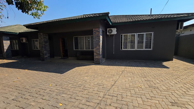 CHUDLIEGH 2 BEDROOMS FULLY FURNISHED APARTMENT