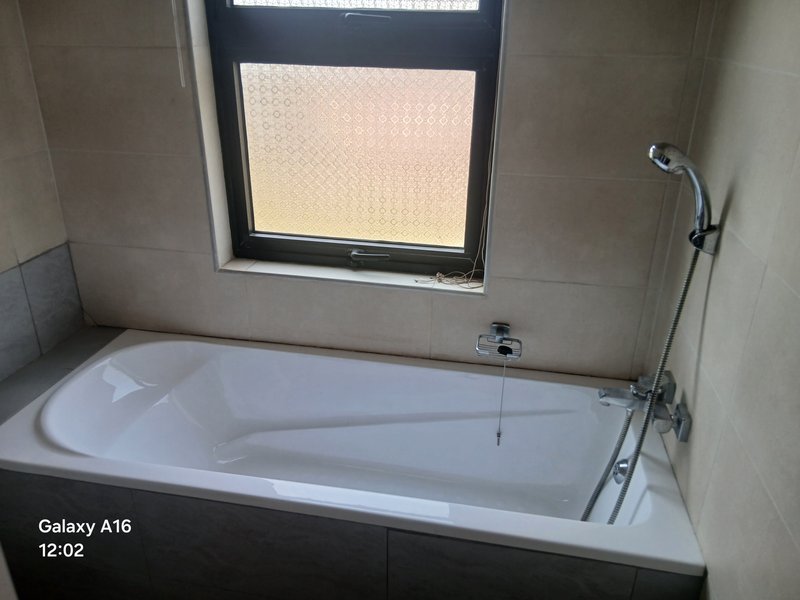 KALUNDU 3-BEDROOM APARTMENT TO RENT
