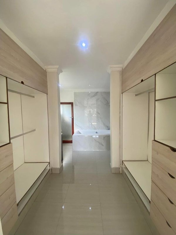 3bed 2bath apartment