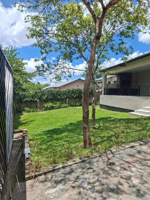 ROMA AREA|FREE STAND THREE(3) BED TOWN HOUSE 🏡|RENT|$1,800