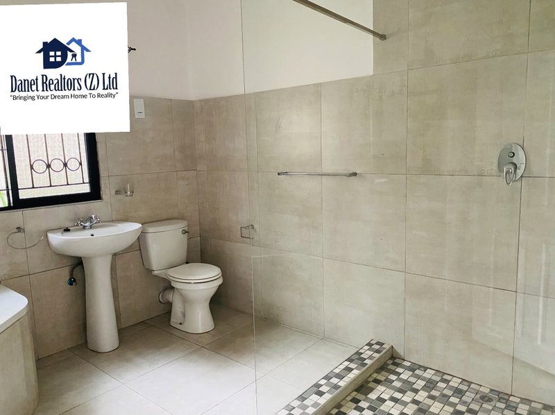 Beautiful 3 bedrooms msc standalone in roma