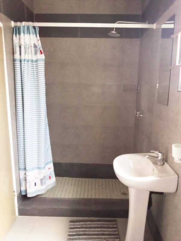 One Bedroom Furnished, Crossroads