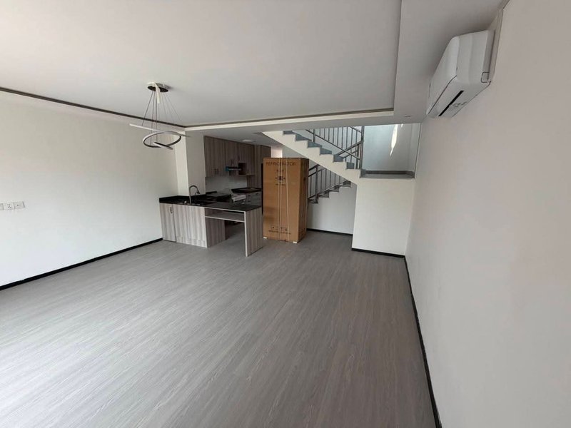 KINGSLAND CITY|SPACIOUS SEMI-FURNISHED _2*BED DUPLEX|UNFURNISHED DUPLEX APARTMENT|BACK UP POWER|K20,000