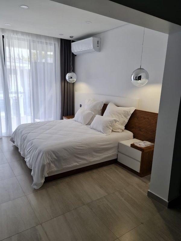 FULLY FURNISHED APARTMENT FOR RENT | LONGACRES