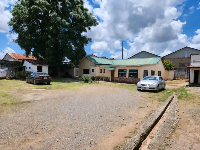 sale:commercial building, ndola,vitanda