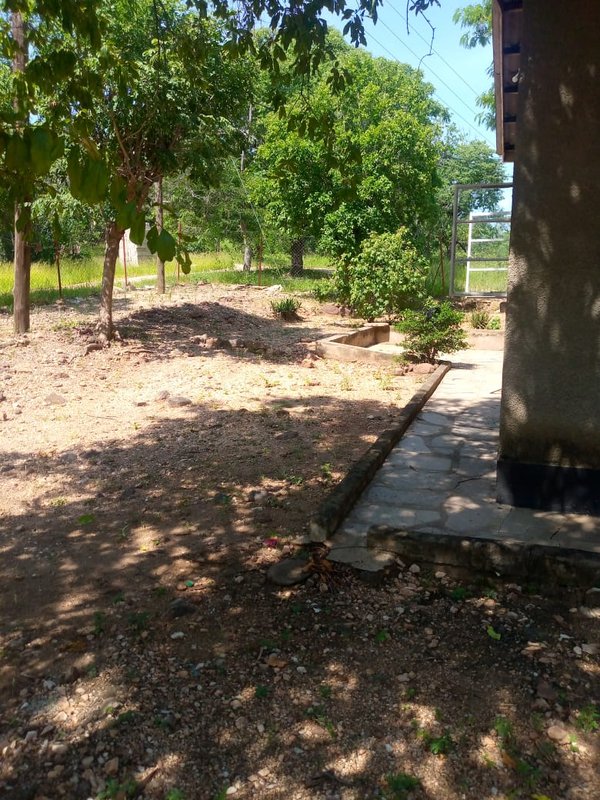 3-BEDROOM HOUSE FOR SALE IN SIAVONGA