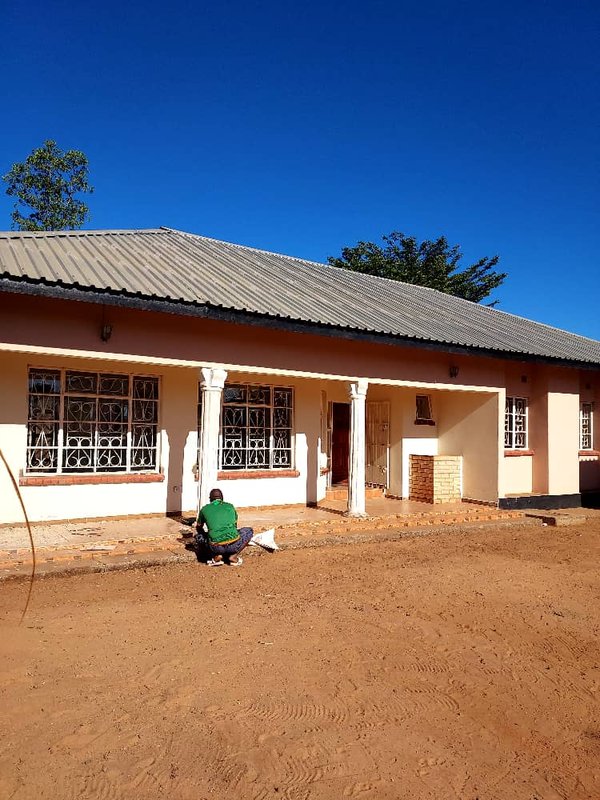 4-BEDROOM HOUSE FOR SALE – LIVINGSTONE