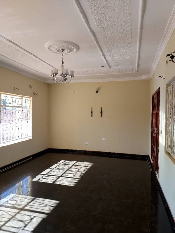 4-BEDROOM HOUSE FOR SALE – LIVINGSTONE