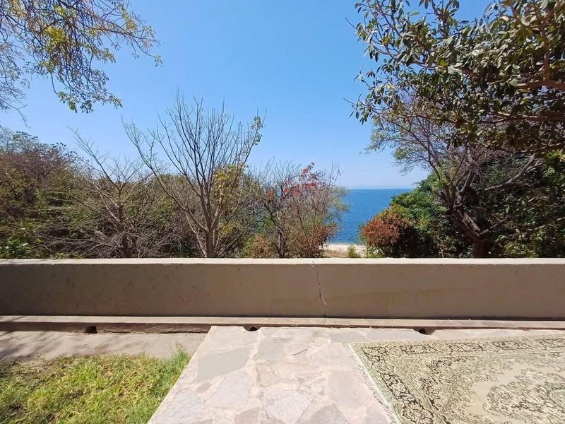 3-BEDROOM WATERFRONT HOUSE FOR SALE – SIAVONGA
