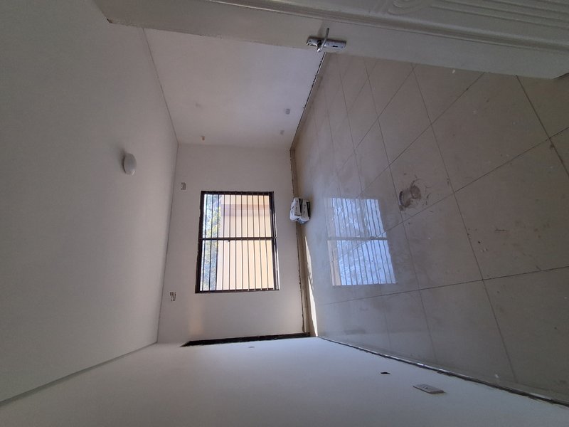 LEOPARDS HILL| CROSSPARK AREA|BEAUTIFUL NEWLY BUILT VACANT FREE STAND THREE BED HOUSES-|YARD ONLY FOUR (4) UNITS|RENT|K20,000 EACH