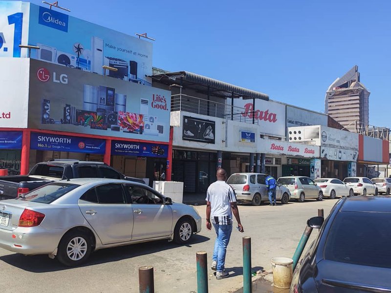 Commercial building for sale
