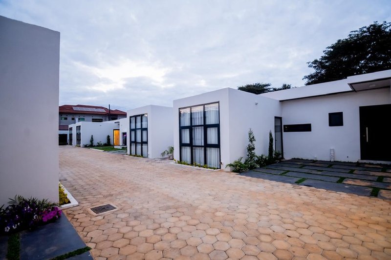 3-BEDROOM FULLY FURNISHED APARTMENT