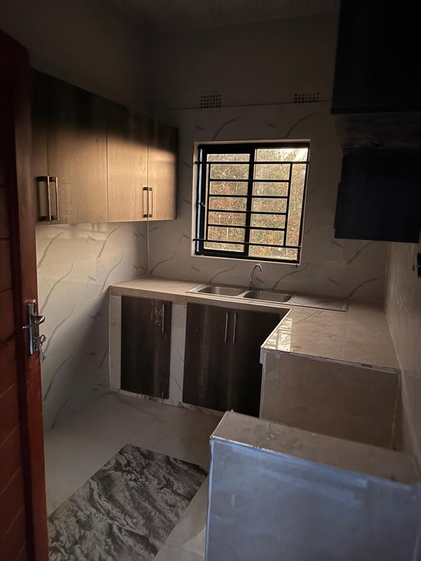 🏠 2-BEDROOM HOUSE FOR RENT | LANDMARK 70/70 ROAD | K3,500 x 2 + SD 🏠Location: Along 70/70 Road, Near Harvest Filling Station, Lusaka