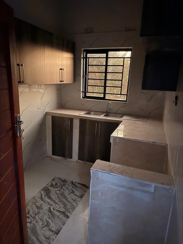 🏠 2-BEDROOM HOUSE FOR RENT | LANDMARK 70/70 ROAD | K3,500 x 2 + SD 🏠Location: Along 70/70 Road, Near Harvest Filling Station, Lusaka