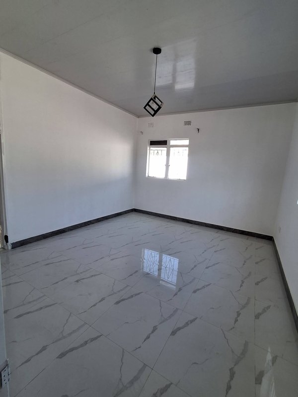 🚨PRIME LOCATION‼️🚨OLYMPIA|RECENTLY RENOVATED STANDALONE FOUR (4) HOUSE THREE TOILETS|SPACIOUS YARD SPACE|RENT|$2,000