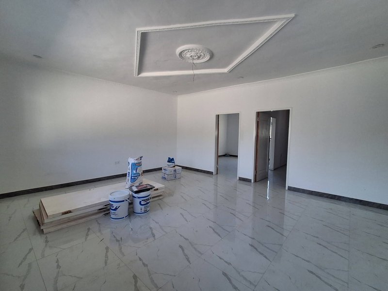 🚨PRIME LOCATION‼️🚨OLYMPIA|RECENTLY RENOVATED STANDALONE FOUR (4) HOUSE THREE TOILETS|SPACIOUS YARD SPACE|RENT|$2,000