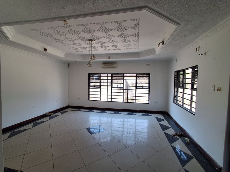 CHUDLEIGH NEAR ZESCO OFFICES| RECENTLY REFURBISH VACANT THREE BED (3) TOWN HOUSE |YARD ONLY TWO HOMES|RENTAL PRICE K10,000