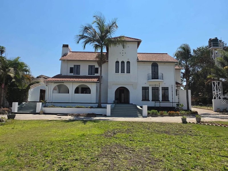 Executive 4 bedrooms double storey house in kitwe