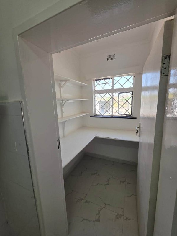 Executive 4 bedrooms double storey house in kitwe