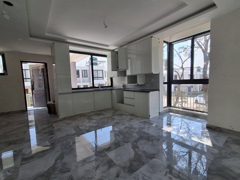 KINGSLAND CITY|3*BED FREE STAND HOUSE|UNFURNISHED|FOR RENT|K18,000