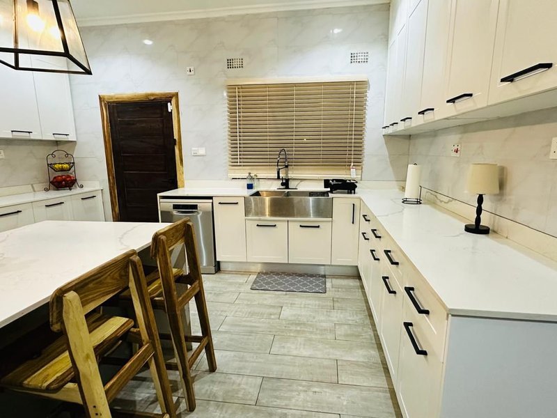 CHAMINUKA_ROSELAND AREA|STANDALONE FILLY FURNISHED THREE (3) BEDROOM THREE (3) BATHS|FOR RENT | $1,500