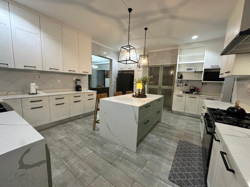 CHAMINUKA_ROSELAND AREA|STANDALONE FILLY FURNISHED THREE (3) BEDROOM THREE (3) BATHS|FOR RENT | $1,500