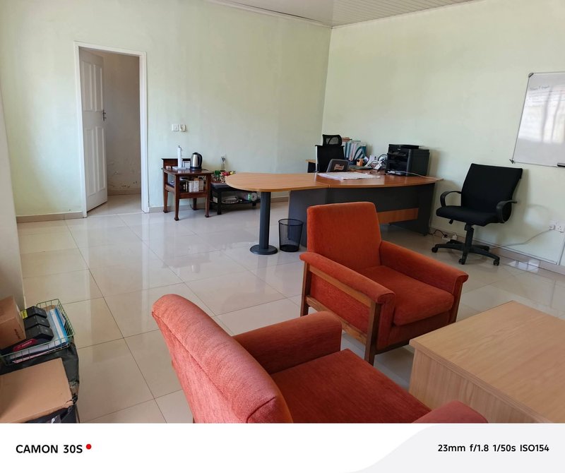 🚨AVAILABLE SEPTEMBER MONTH-END ‼️🚨RHODESPARK|FREE STAND|EXECUTIVE THREE (3) BEDROOM OFFICE PLUS POOL ROOM & BOARDROOM|SHARED  COMPOUND|ÇOMMERICAL USE ONLY|K33,000