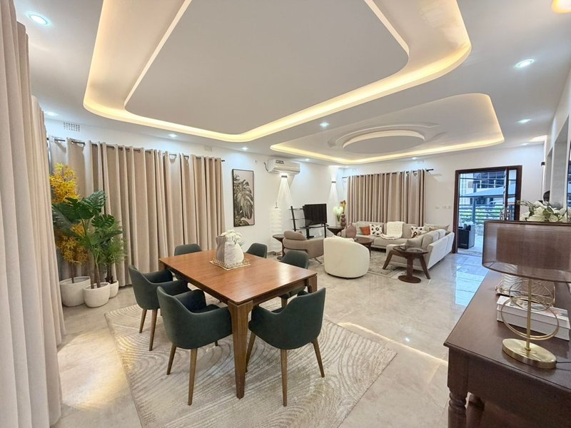 3bed 3.5bath house