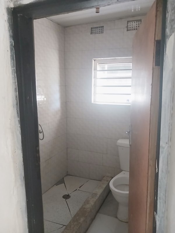 1BED OBAMA RANCHDALE
