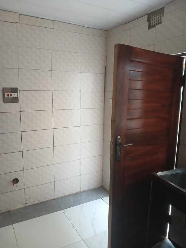 1BED OBAMA RANCHDALE