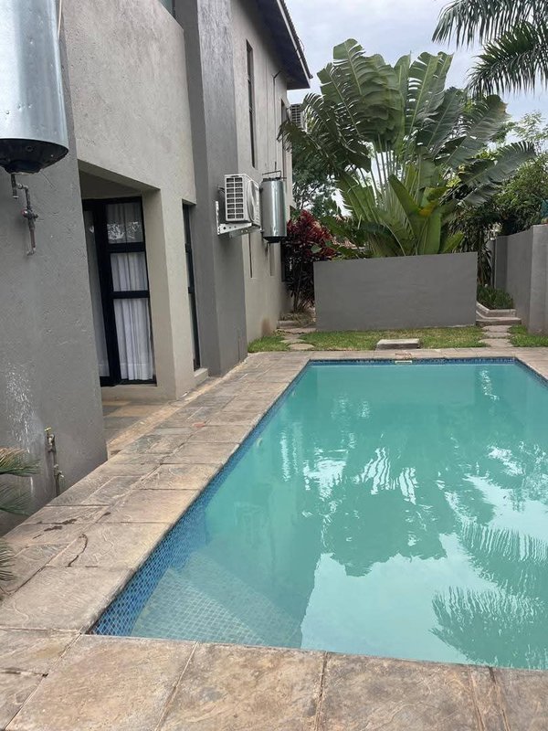 Two and Four Bedroom Furnished, Roma Park