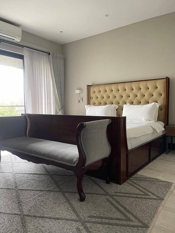 Two and Four Bedroom Furnished, Roma Park