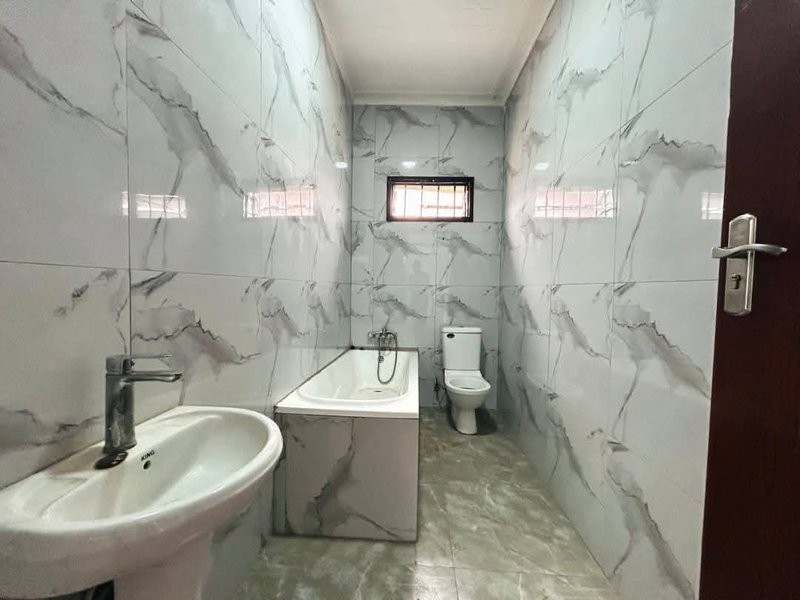 OLYMPIA PARK|STANDALONE THREE (3) BEDROOM HOUSE TWO (2) BED ENSUITE 🏠 |FOR RENT|K30,000