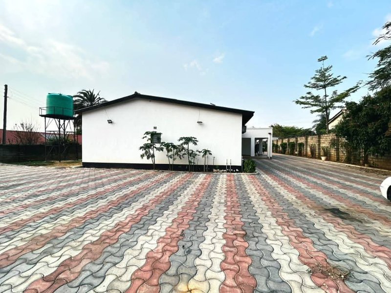OLYMPIA PARK|STANDALONE THREE (3) BEDROOM HOUSE TWO (2) BED ENSUITE 🏠 |FOR RENT|K30,000