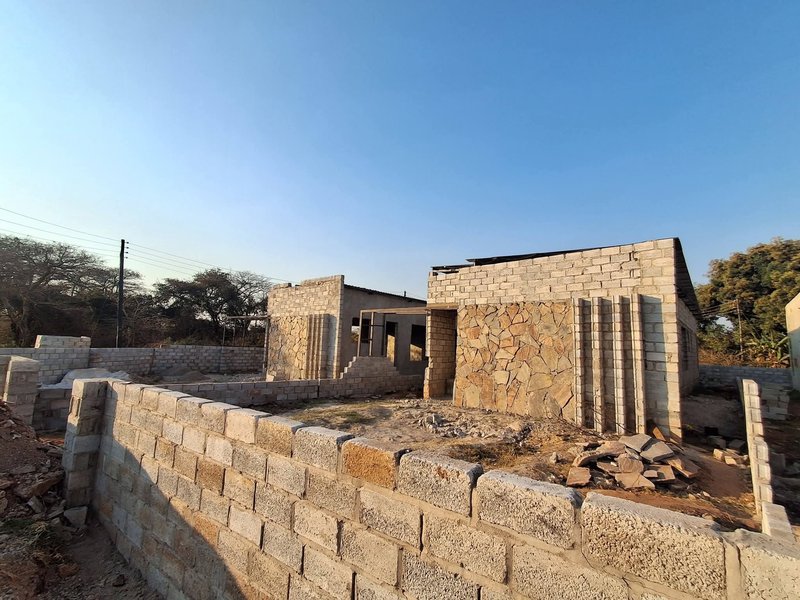 NEW KASAMA AREA|INCOMPLETE THREE (3) BED APARTMENT BY THREE (3) FREE STAND |OWN YARD |SALE PRICE|K1.7M